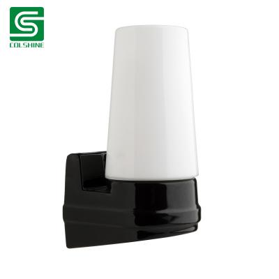 E14 Outdoor Porcelain Light