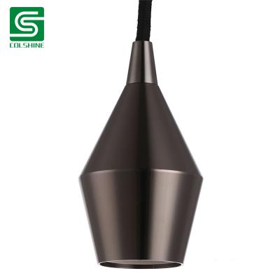 Metal lampholder