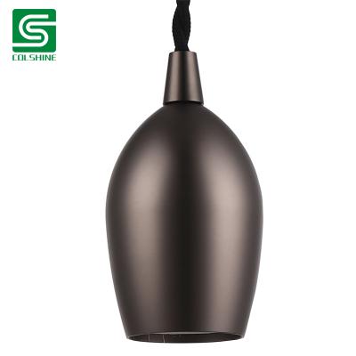 Metal lampholder