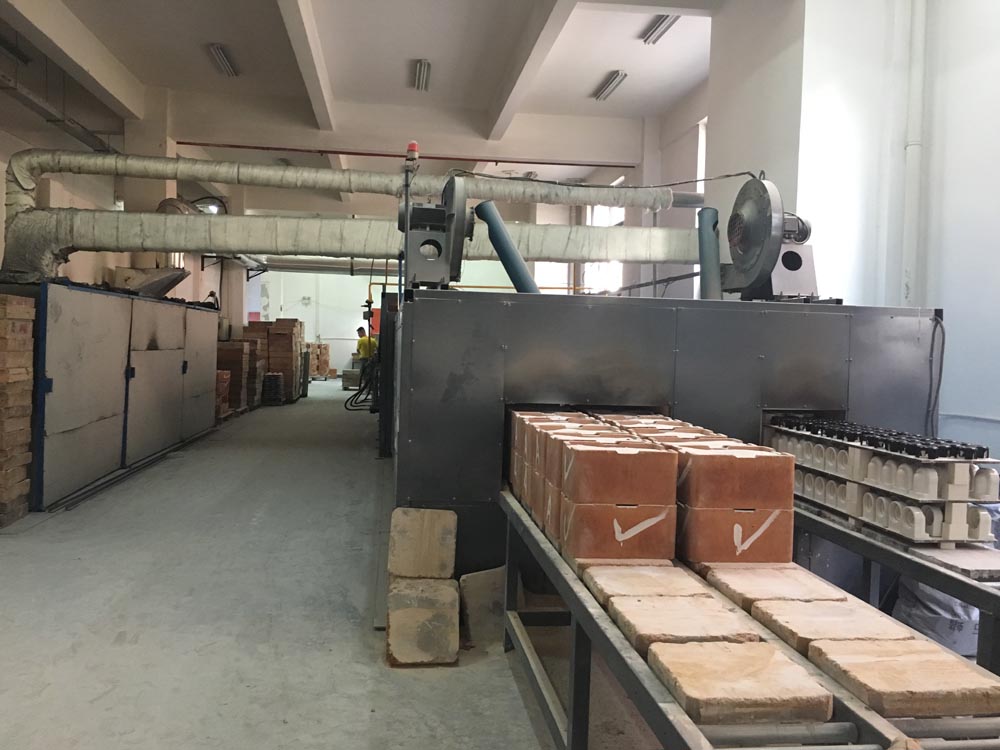 Ceramic Factory for Lamp Holder and Porcelain Switch